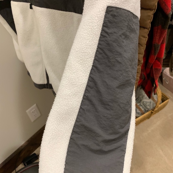 Jacket - Picture 5 of 7